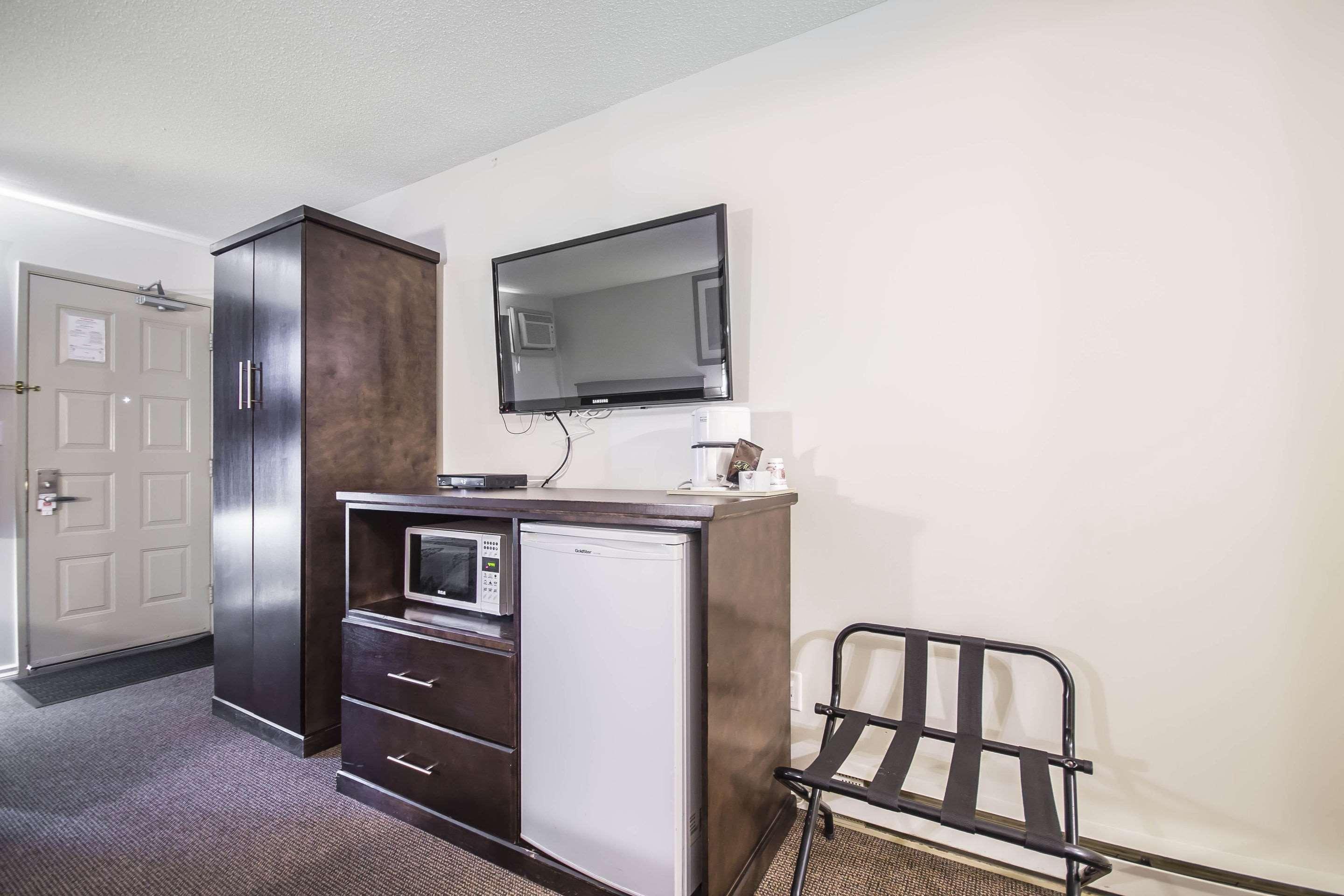 Econo Lodge Vernon Luaran gambar