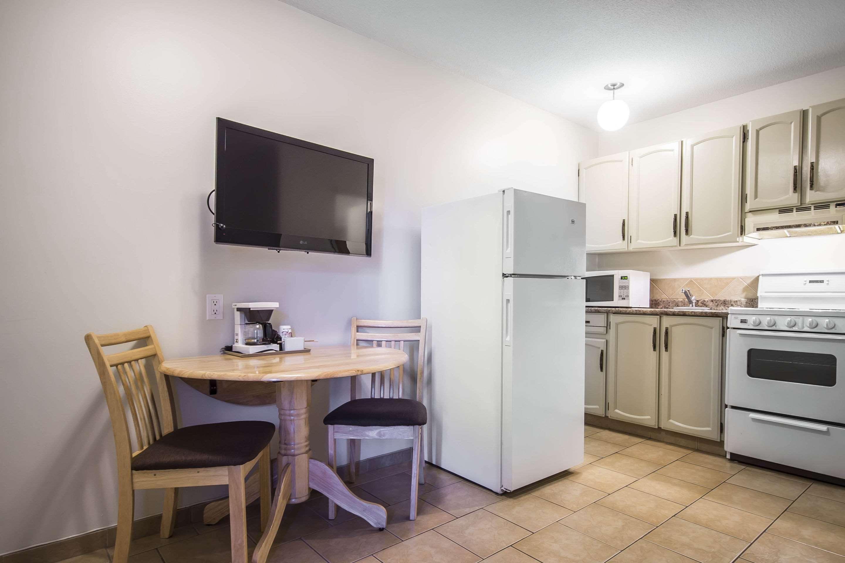Econo Lodge Vernon Luaran gambar